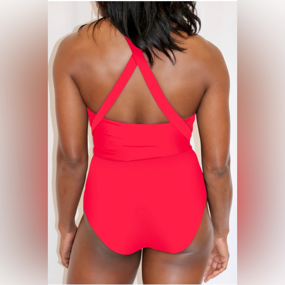 ✨⚡️💥Say what? Antiqua  Squareneck One-Piece Swimsuit Coral